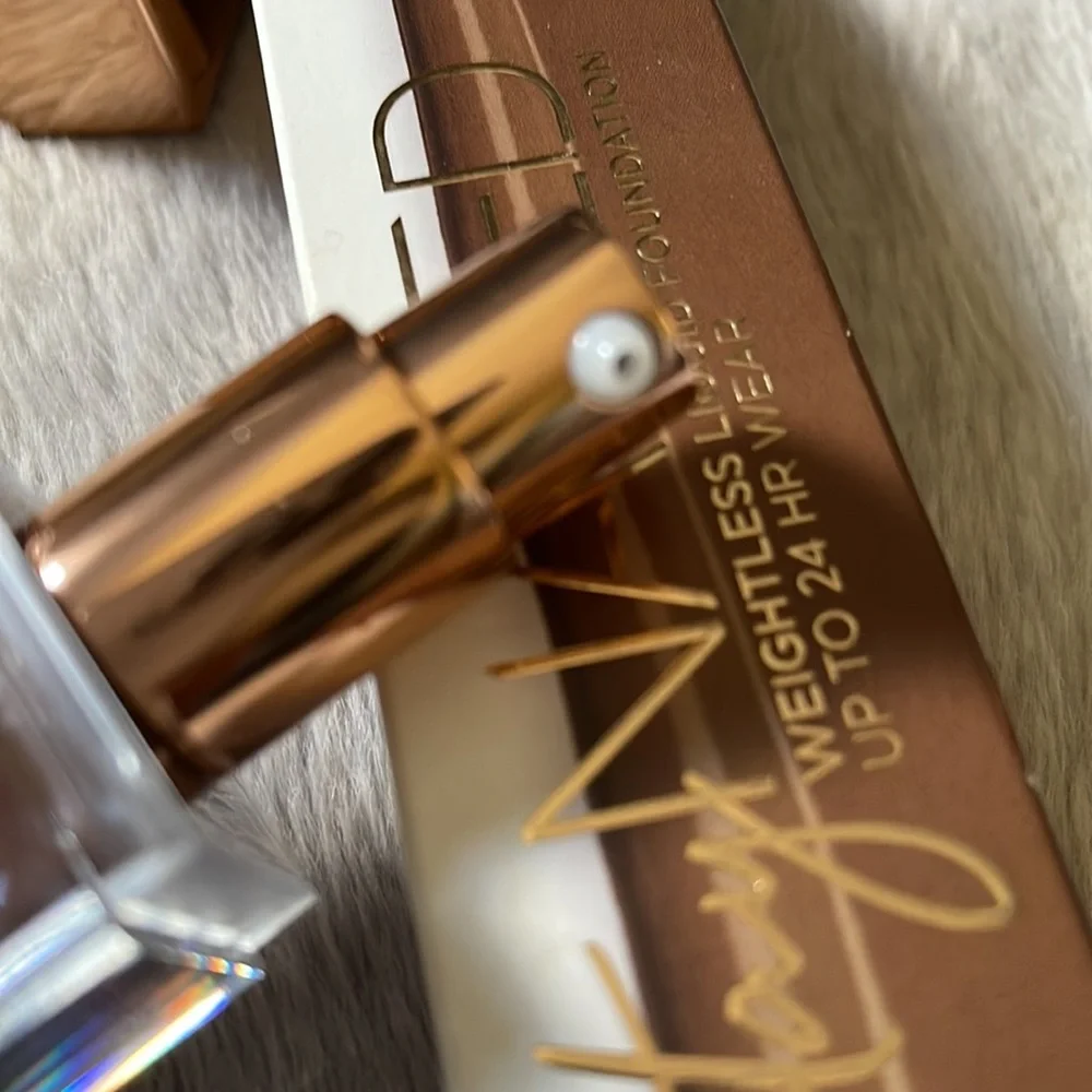 Urban Decay Stay Naked Weightless Foundation